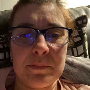 Meet your Posher, Evelyne